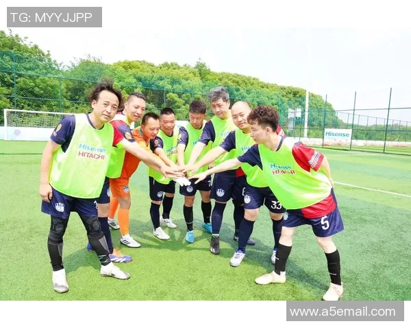 赛后分析：深圳足球队与西安足球队的团队协作与战术执行探讨